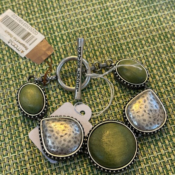 Lucky Brand Jewelry - Lucky Brand Chunky Green and silver link Bracelet